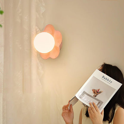 Bloemvormige Wandlamp met LED Verlichting – Verkrijgbaar in Wit, Geel en Paars voor Sfeervolle Binnenruimtes 5