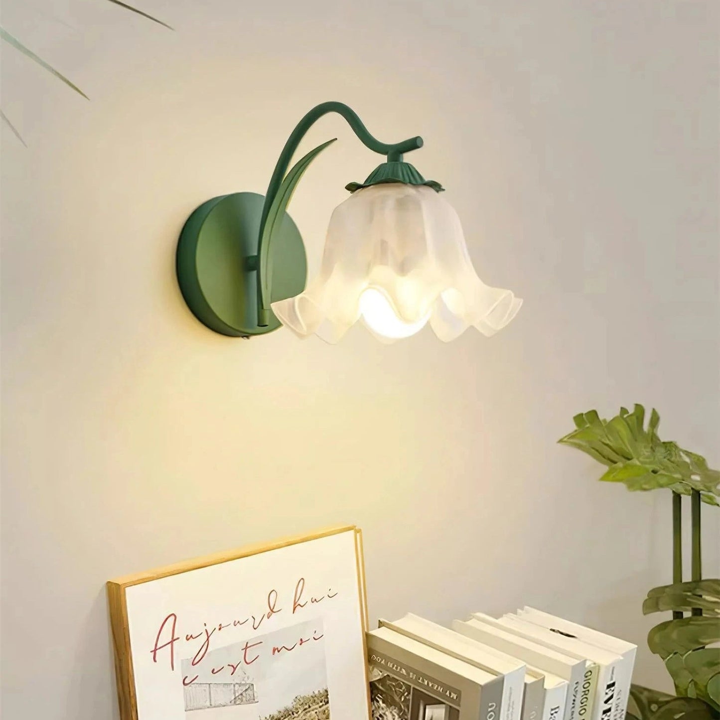 Landelijke Wandlamp met Acrylbloemen en Gouden Accenten – Sfeervolle Wandverlichting voor Binnen 2