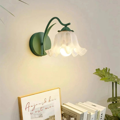 Landelijke Wandlamp met Acrylbloemen en Gouden Accenten – Sfeervolle Wandverlichting voor Binnen 2