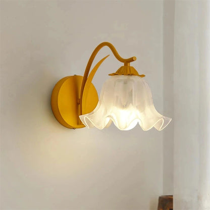 Landelijke Wandlamp met Acrylbloemen en Gouden Accenten – Sfeervolle Wandverlichting voor Binnen 6