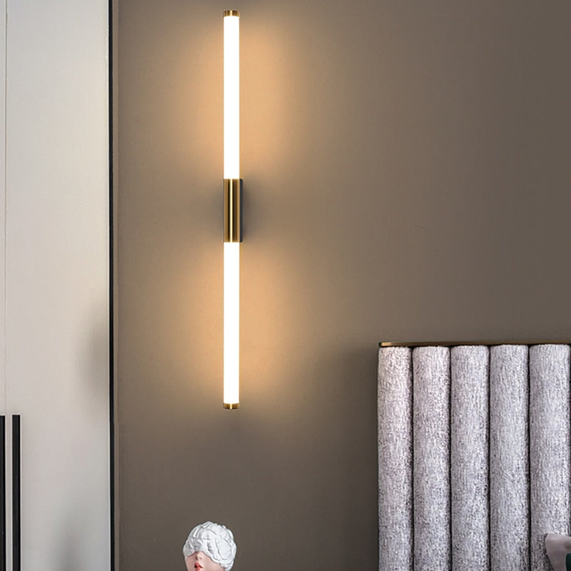 Moderne Goudkleurige Wandlamp LED in Staafvorm voor Slaapkamer en Woonkamer – Minimalistisch Muurlamp Design 1