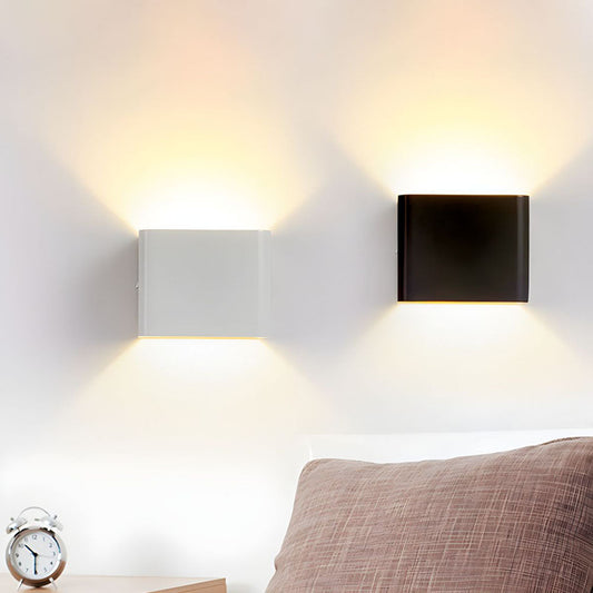 Moderne LED Wandlamp Zwart met Dubbele Lichtprojectie voor Hal en Slaapkamer - Compacte Muurlamp voor Sfeervolle Verlichting 0