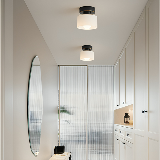 Moderne Plafondspot met Gouden Afwerking en LED Verlichting voor Elegante Sfeer – Compact Bauhaus Design 1