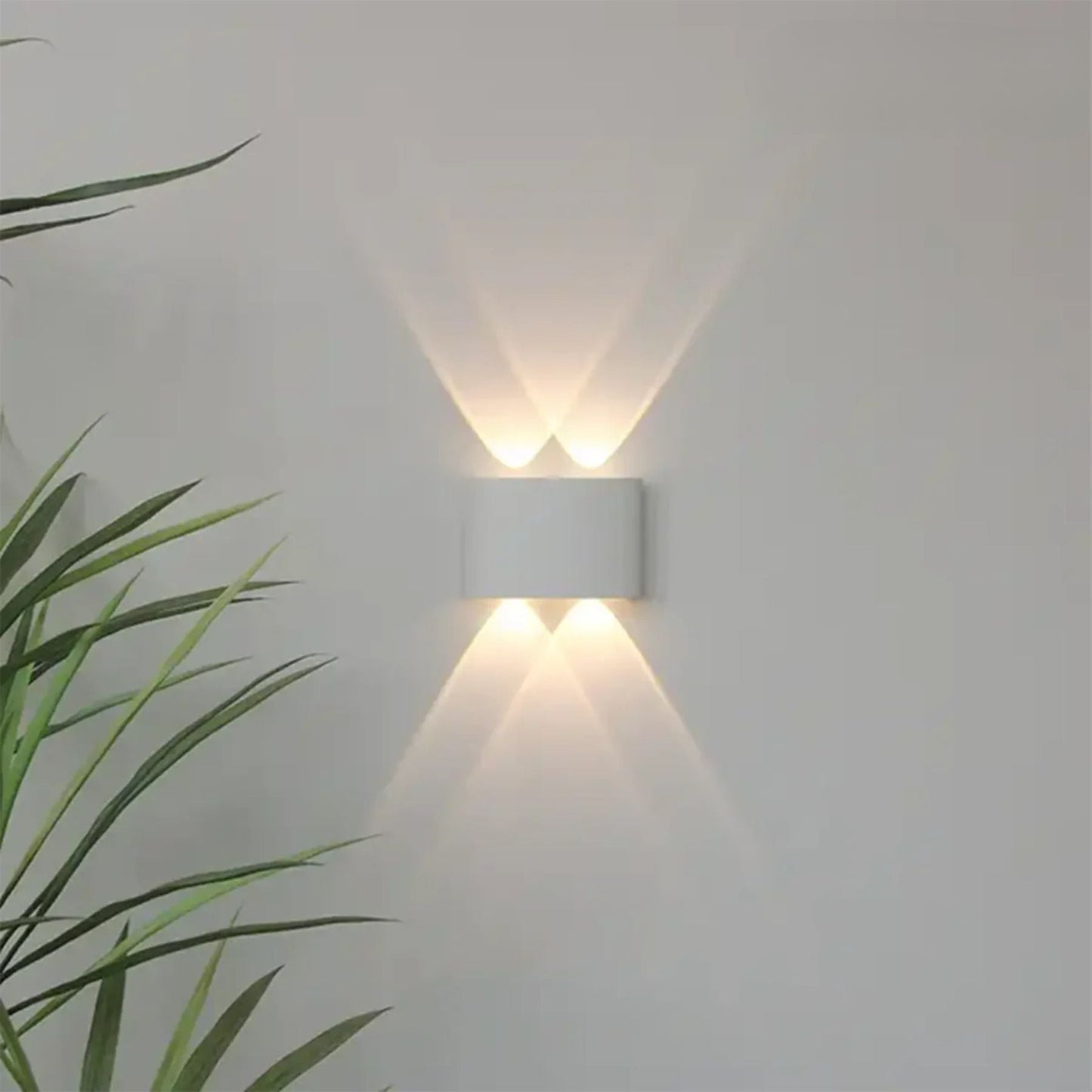 Stijlvolle LED Wandlamp met IP65 Waterdichtheid voor Binnen en Buiten – Compact Ontwerp in Wit of Zwart 8