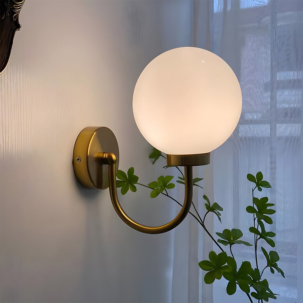 Stijlvolle Wandlamp met Glazen Bol en Metalen Armatuur – Ideaal voor Slaapkamer en Woonkamer 6