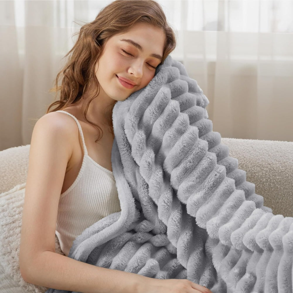 Ultrazachte Ribbelplaid – Warme Fleece Deken voor op de Bank, 130 x 170 cm, Ideaal voor Elk Seizoen 3