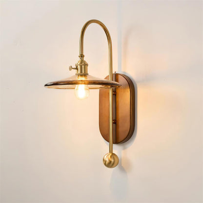 Wandlamp Lentes met Amberkleurige Glazen Kap en Messinglook Arm – Ideaal voor Woonkamer en Slaapkamer 7