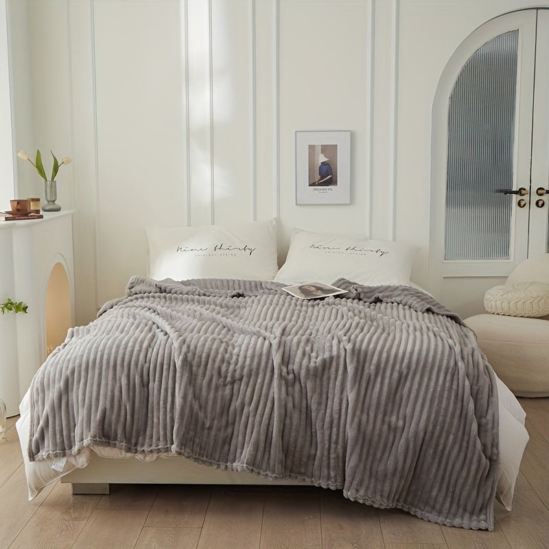 Zachte Fleece Deken met Gestreept Ontwerp voor Warmte en Stijl – Multifunctionele Plaid voor Bed en Bank 4